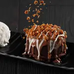 Fondoon Cake With Lotus